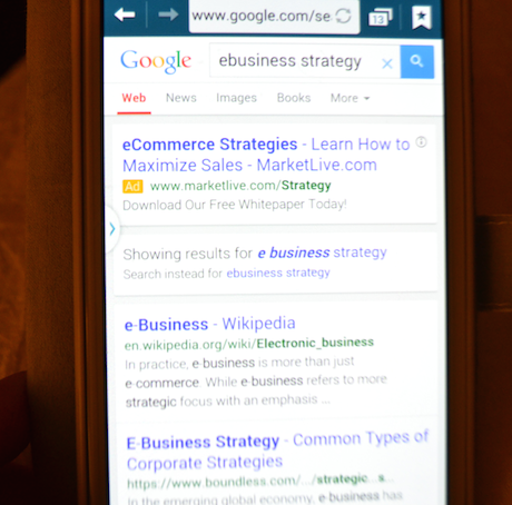 Google Designation Between Organic and Paid Search Results on Mobile